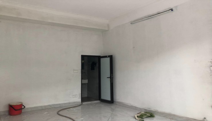 Cho thuê nhà trong ngõ Giáp Nhị - HM, DT 32m - 5tầng 3 ngủ - Giá 9 tr 0865089699